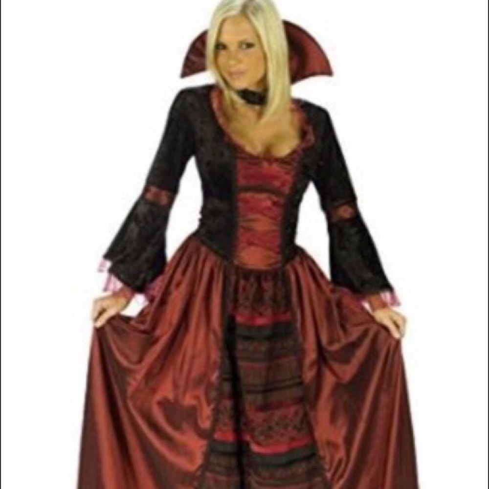 VAMPIRE QUEEN COSTUME for Halloween